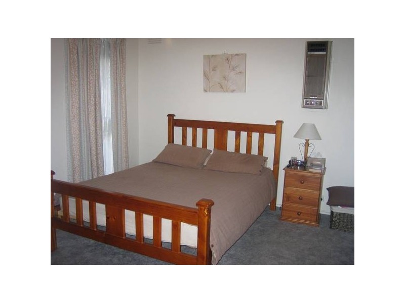 77 Adele Avenue, Ferntree Gully VIC 3156