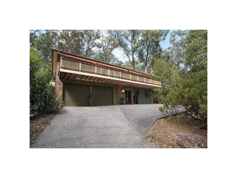 6 Kitchener Road, Tecoma VIC 3160