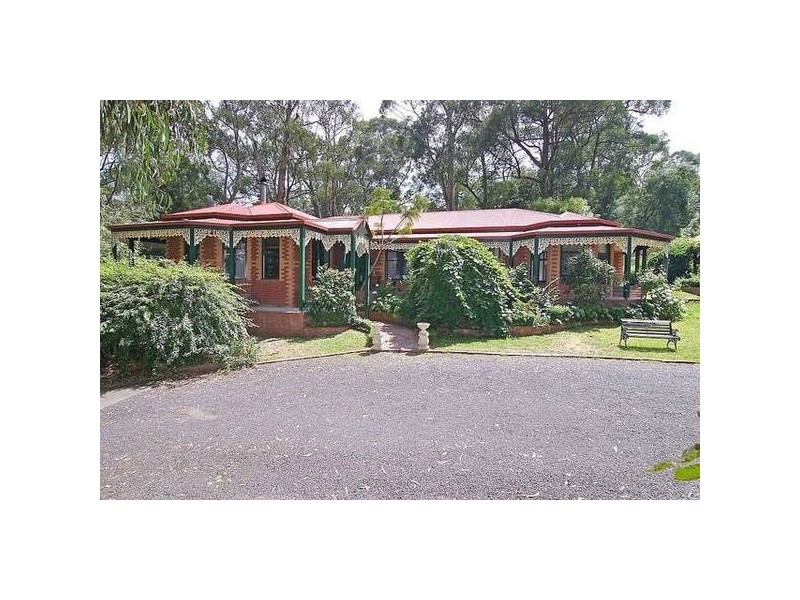 6 Tuttawatta Road, Selby VIC 3159
