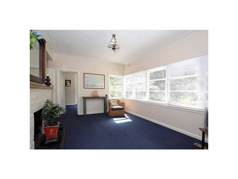 17 Gully Crescent, Belgrave VIC 3160