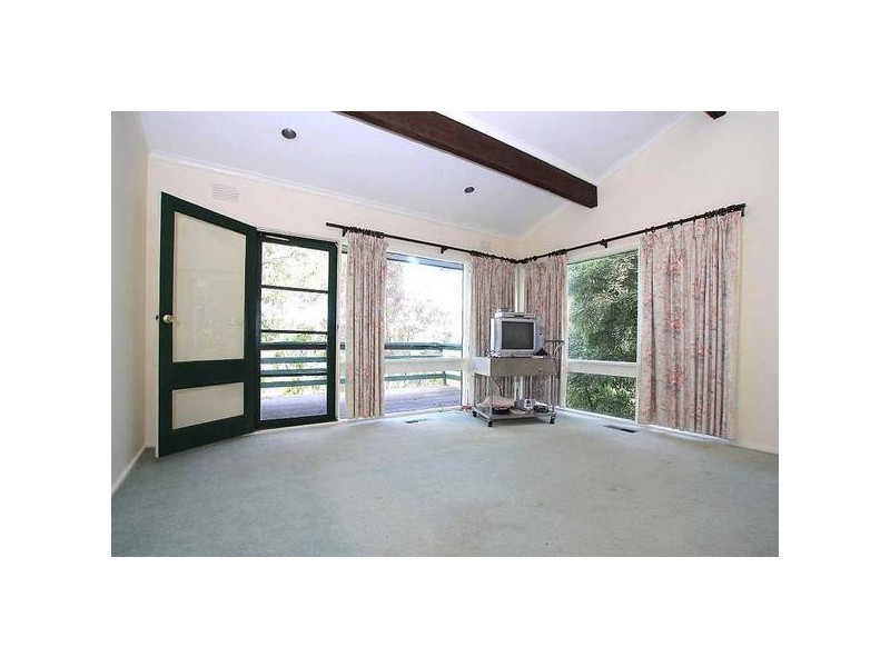 18 Earl Street, Upwey VIC 3158