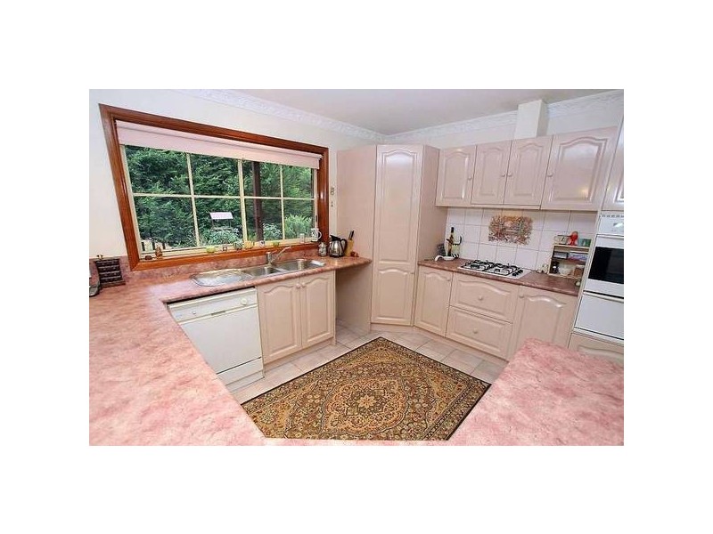 13 Mast Gully Road, Upwey VIC 3158