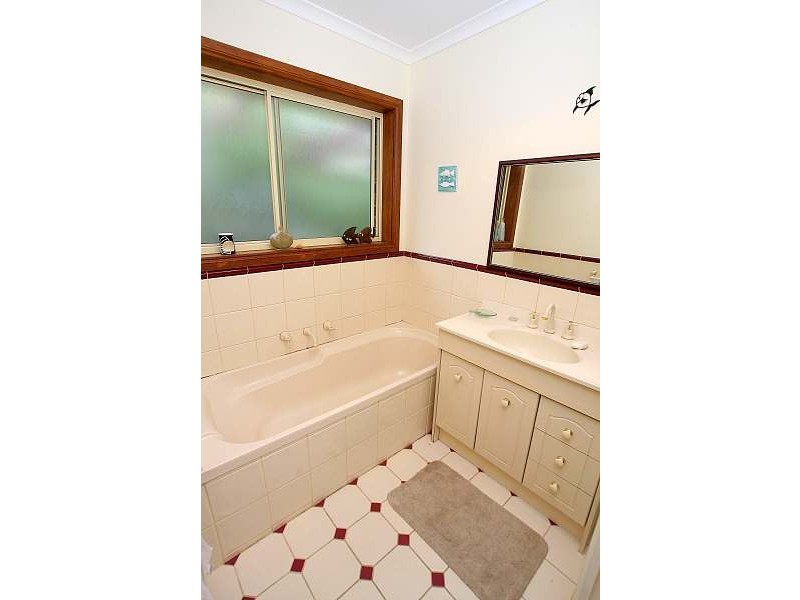 13 Mast Gully Road, Upwey VIC 3158