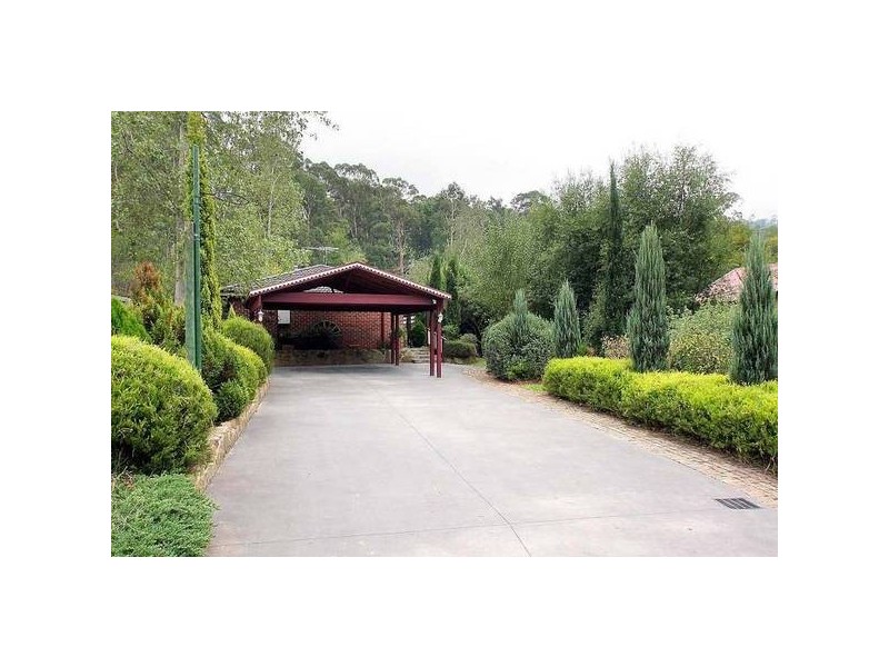 13 Mast Gully Road, Upwey VIC 3158