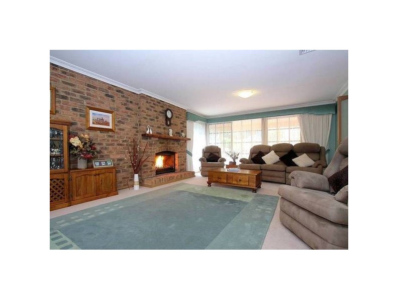 10 Maple Avenue, Belgrave VIC 3160