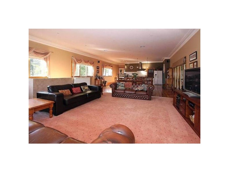 431 Glenfern Road, Upwey VIC 3158