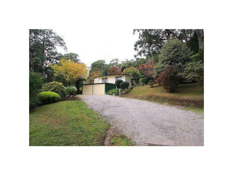 1 Olinda Avenue, Olinda VIC 3788