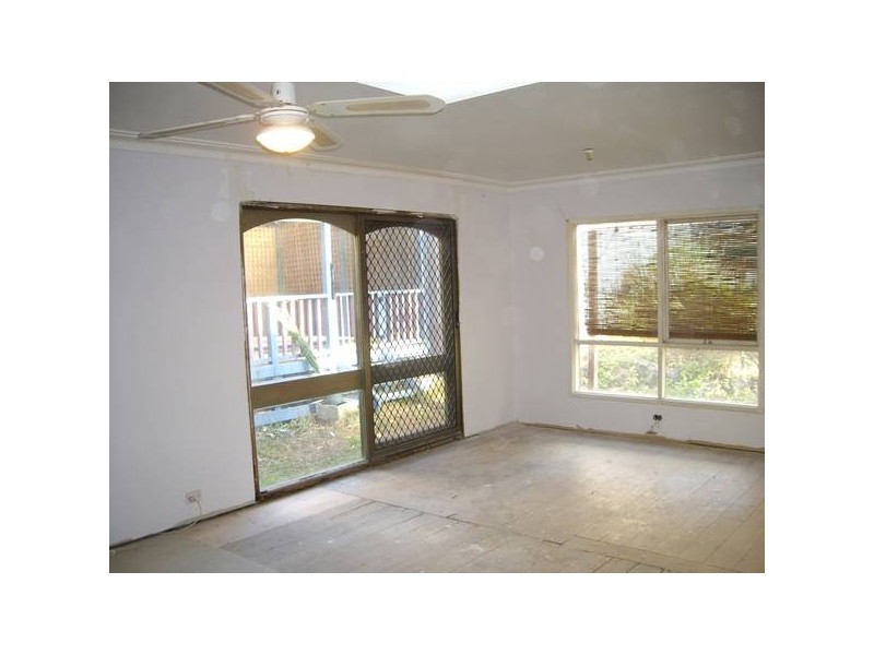 6 Greenwell Road, Selby VIC 3159