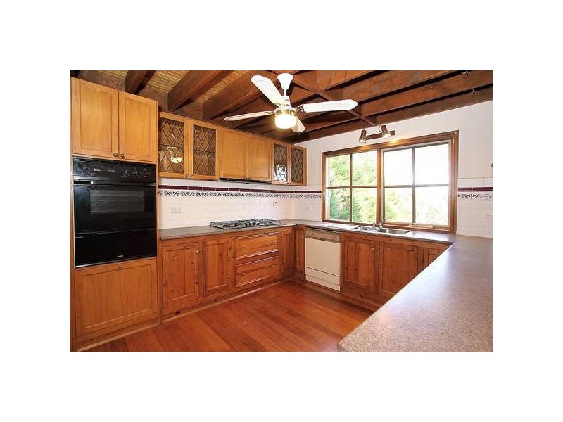 18 Riley Road, Upwey VIC 3158