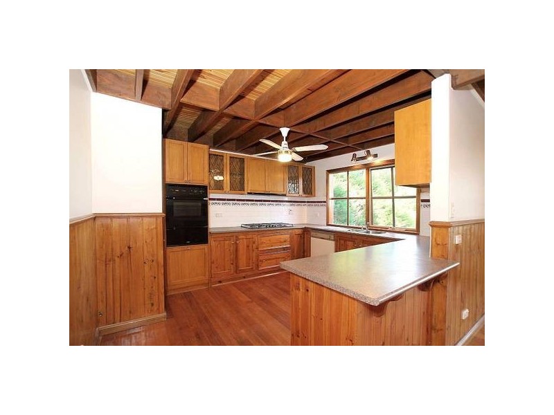18 Riley Road, Upwey VIC 3158
