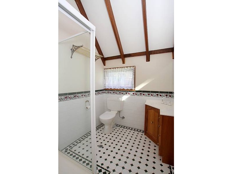 18 Riley Road, Upwey VIC 3158