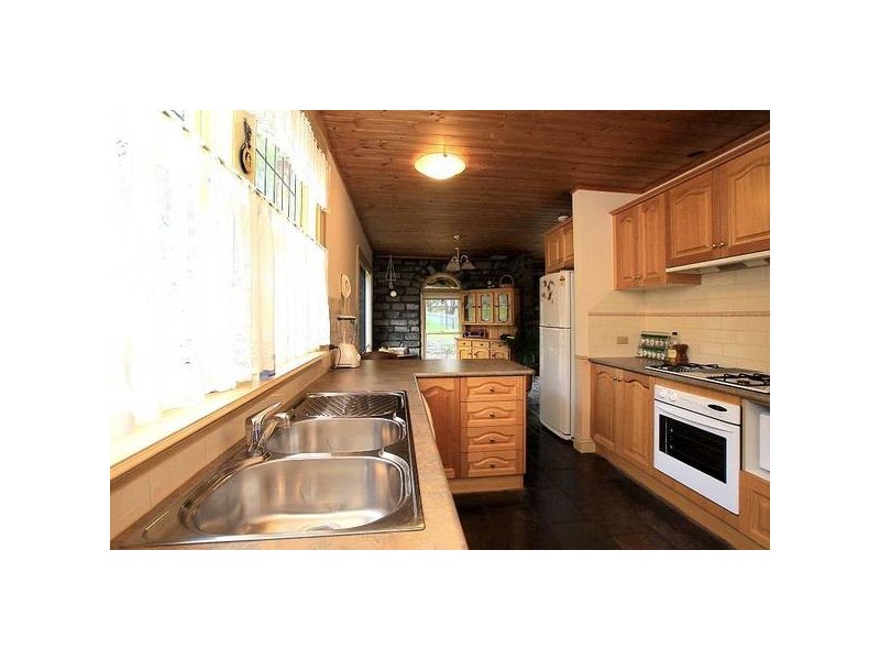 6 Mervyn Road, Belgrave South VIC 3160