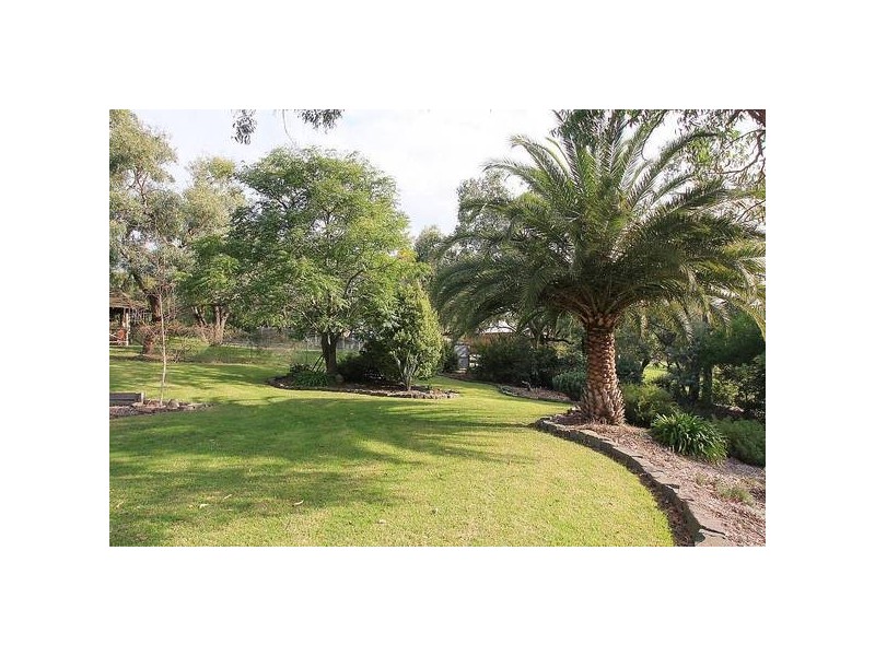 6 Mervyn Road, Belgrave South VIC 3160