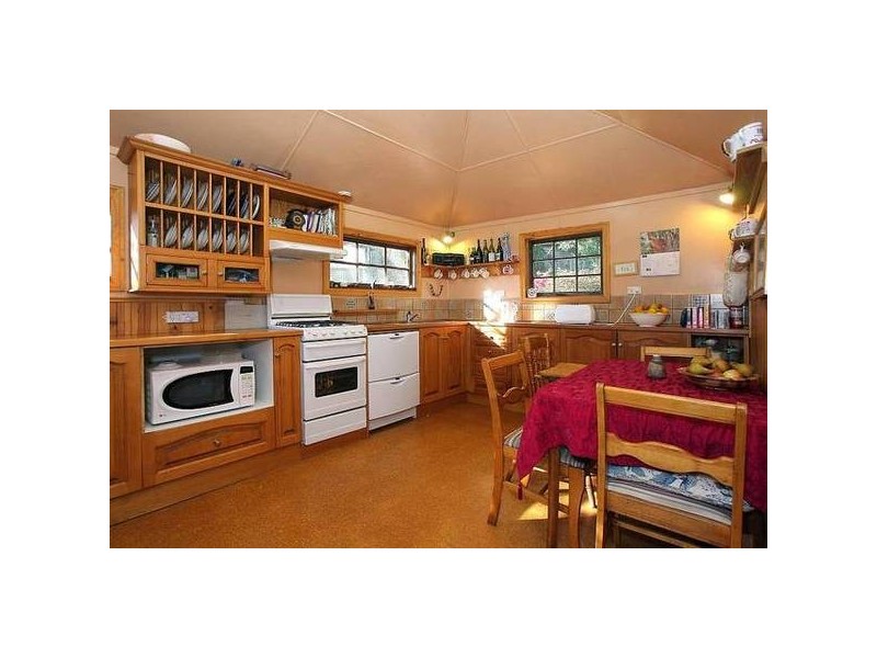 4 Rose Street, Tecoma VIC 3160