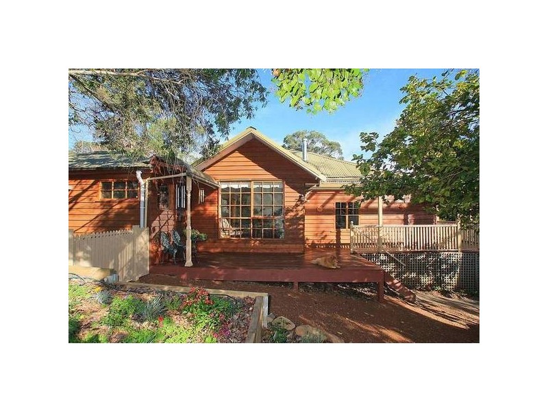 4 Rose Street, Tecoma VIC 3160