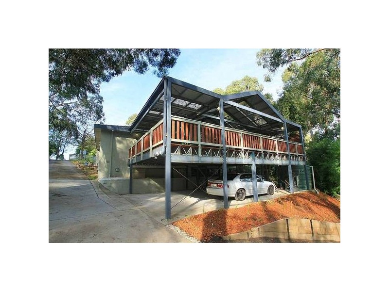99 Mast Gully Road, Upwey VIC 3158