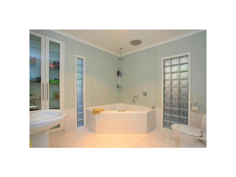 99 Mast Gully Road, Upwey VIC 3158