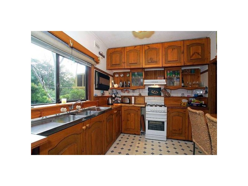 32 Birdwood Avenue, Upwey VIC 3158