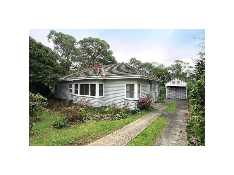 25 Birdwood Avenue, Upwey VIC 3158