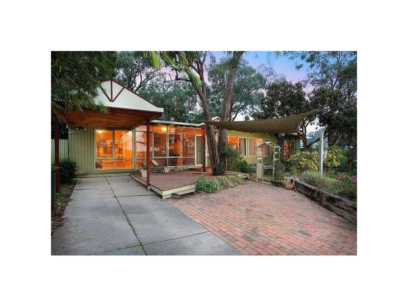 17 Charlotte Road, Boronia VIC 3155
