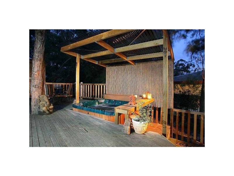 17 Charlotte Road, Boronia VIC 3155