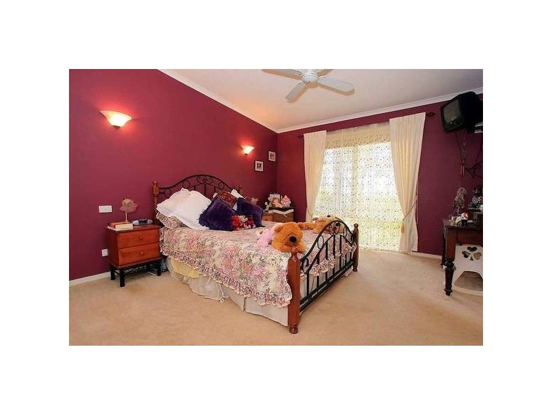 17 Charlotte Road, Boronia VIC 3155