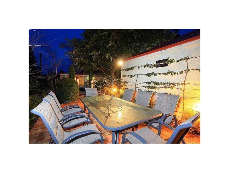 5 Locarno Avenue (Enter via Regnans Rd laneway), Kallista VIC 3791