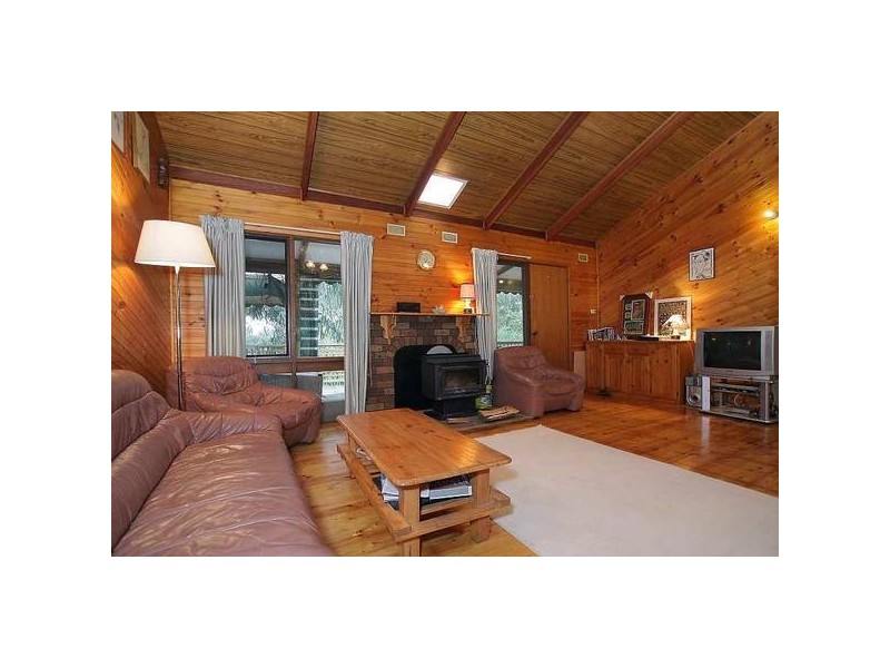 9 Avonside Road, Belgrave Heights VIC 3160