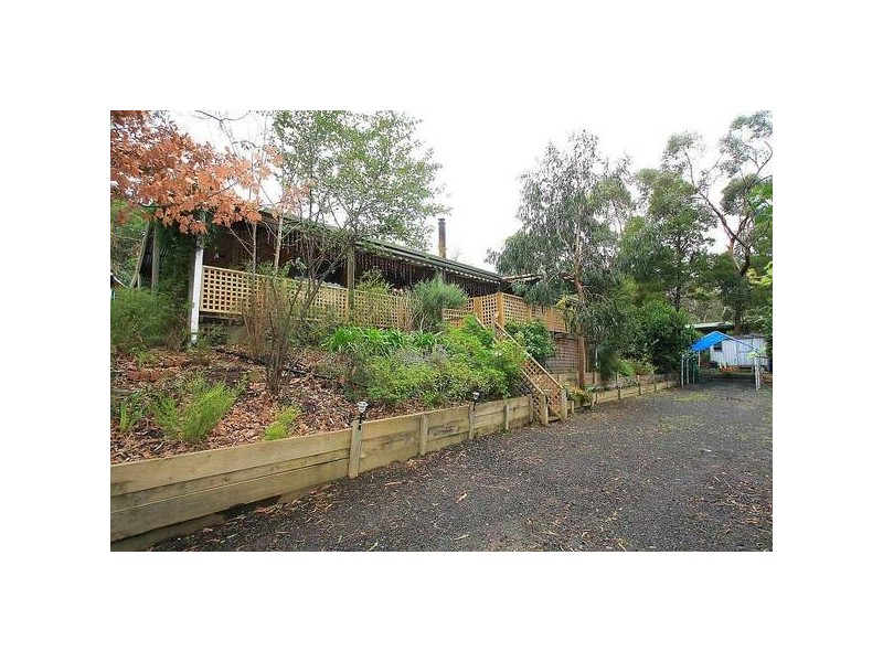 9 Avonside Road, Belgrave Heights VIC 3160