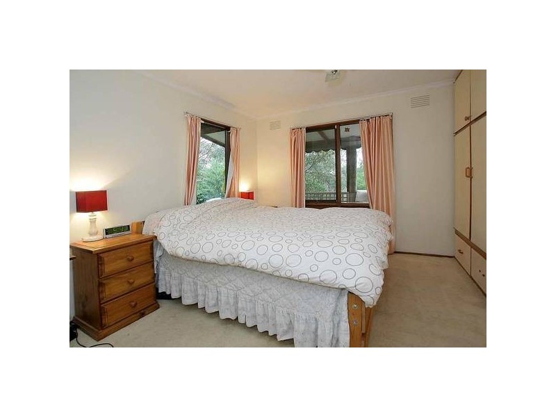 9 Avonside Road, Belgrave Heights VIC 3160