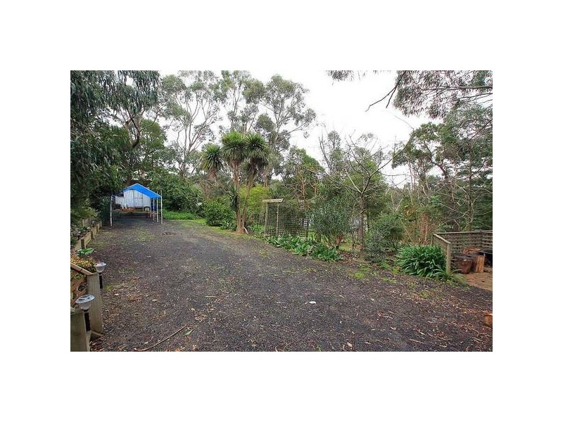 9 Avonside Road, Belgrave Heights VIC 3160