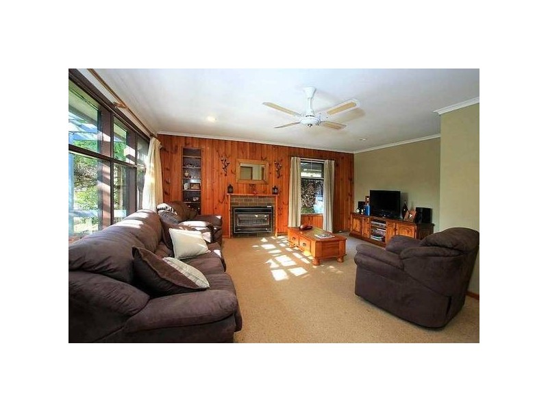 5 Walker Street, The Basin VIC 3154