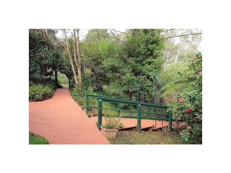 87 Alexander Avenue, Upwey VIC 3158