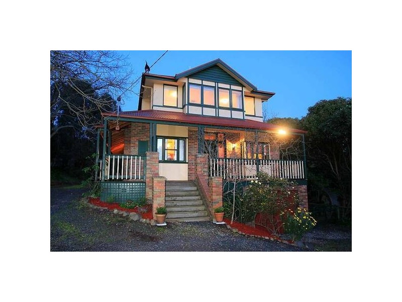 4 Batesleigh Road, Selby VIC 3159