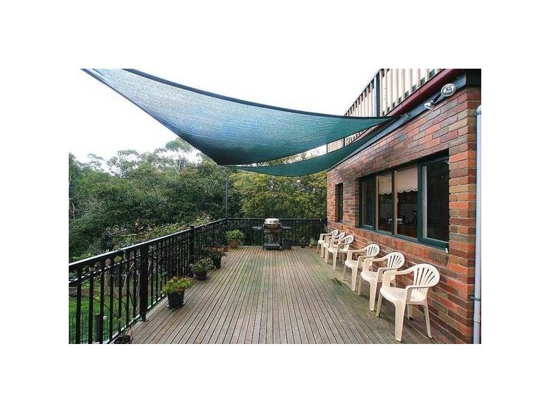 4 Batesleigh Road, Selby VIC 3159