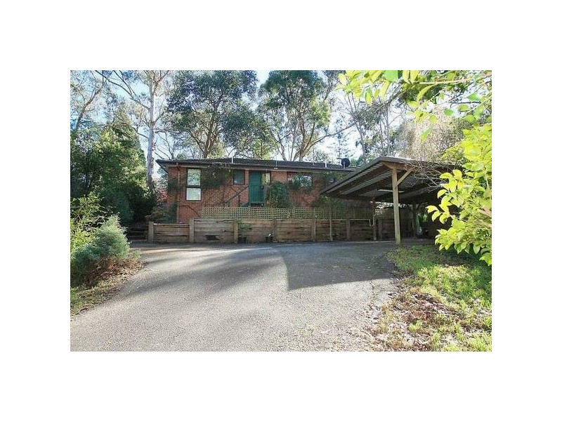 16 Gums Avenue, Tecoma VIC 3160