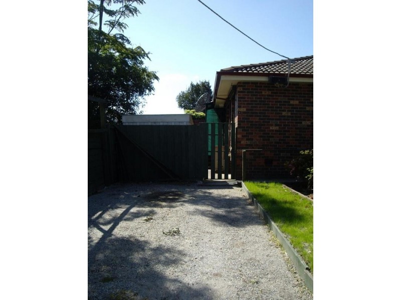 1/3 Bowen Street, Ferntree Gully VIC 3156