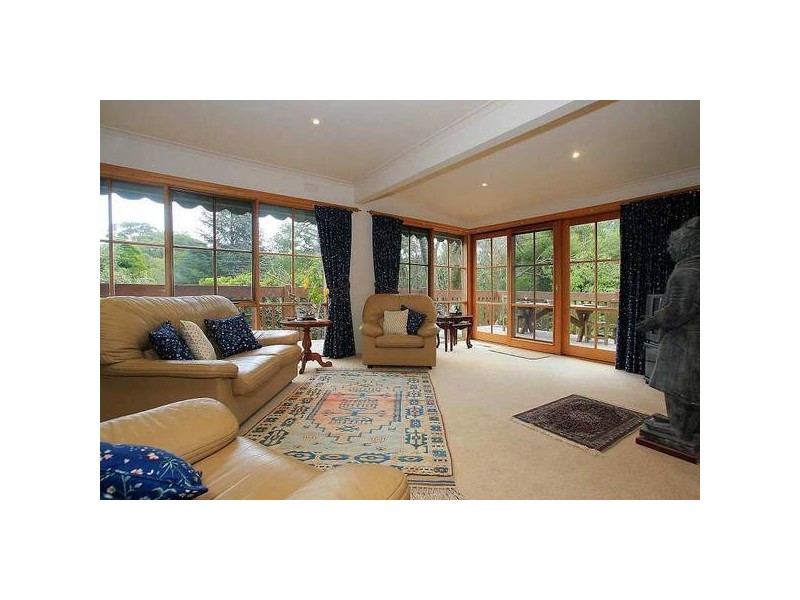 2 Liege Street, Selby VIC 3159