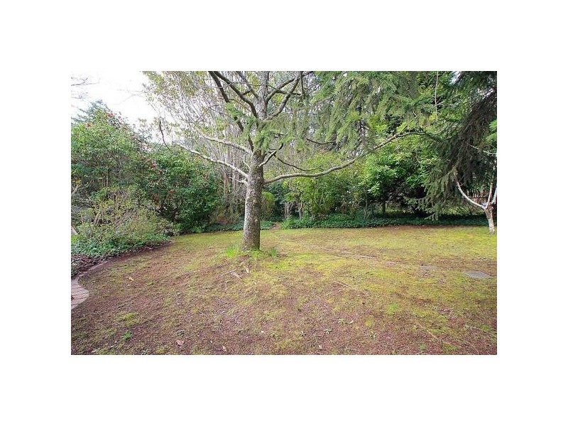 2 Liege Street, Selby VIC 3159