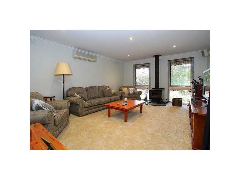 42 School Road, Menzies Creek VIC 3159