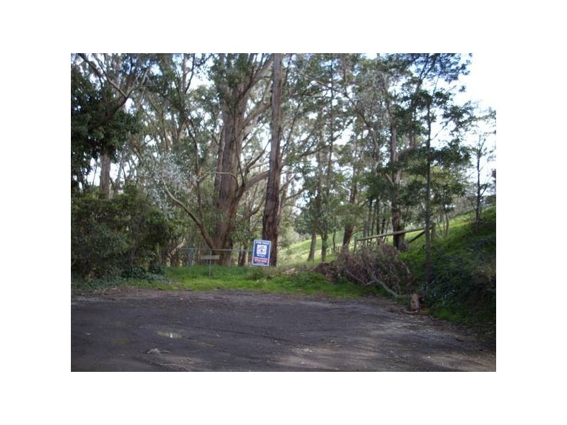 2 Warra Road, Upwey VIC 3158