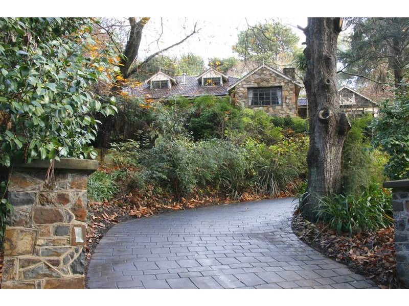 222 Monbulk Road, Kallista VIC 3791