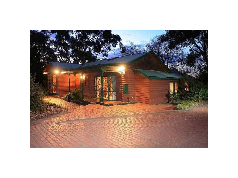 13 Boronia Road, Boronia VIC 3155