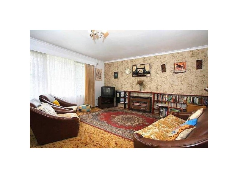 9 Menin Road, Monbulk VIC 3793