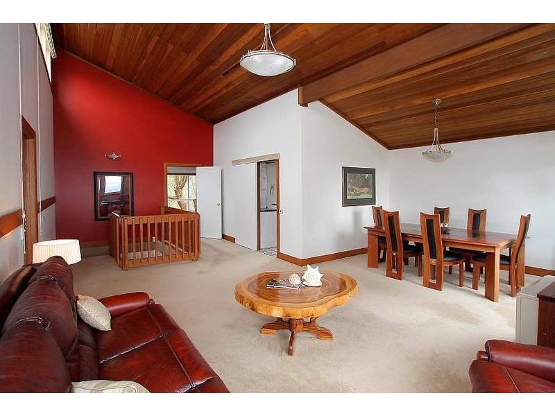 60 Hughes Street, Upwey VIC 3158