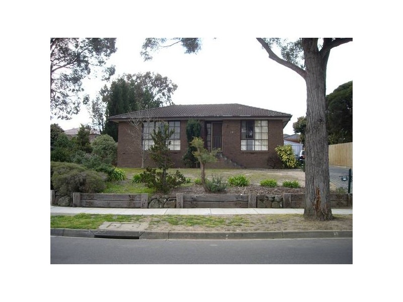 13 Tamboon Drive, Rowville VIC 3178