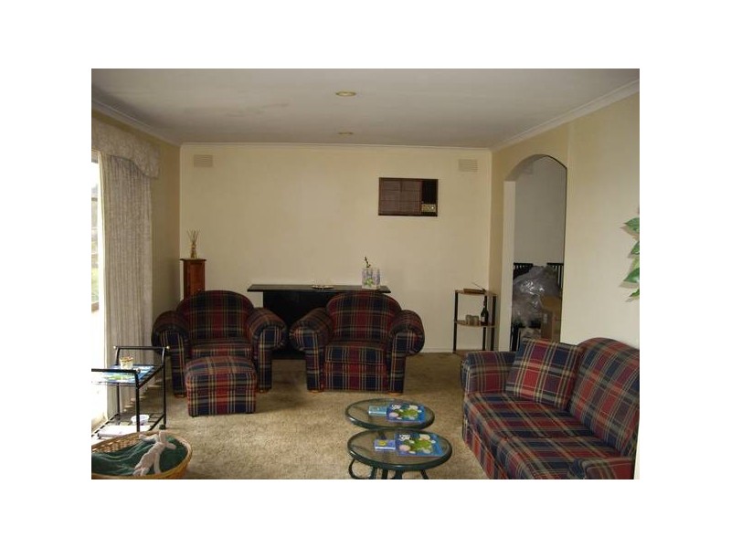 13 Tamboon Drive, Rowville VIC 3178