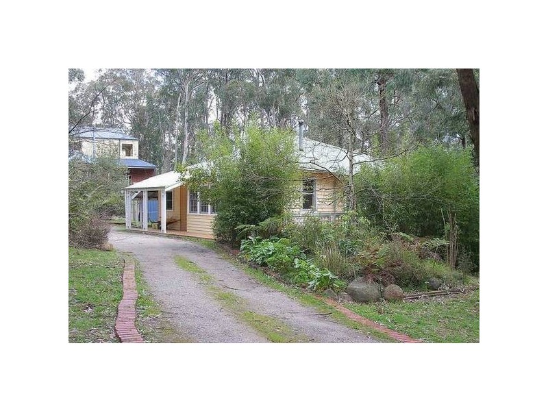 28 The Serpentine, Tecoma VIC 3160