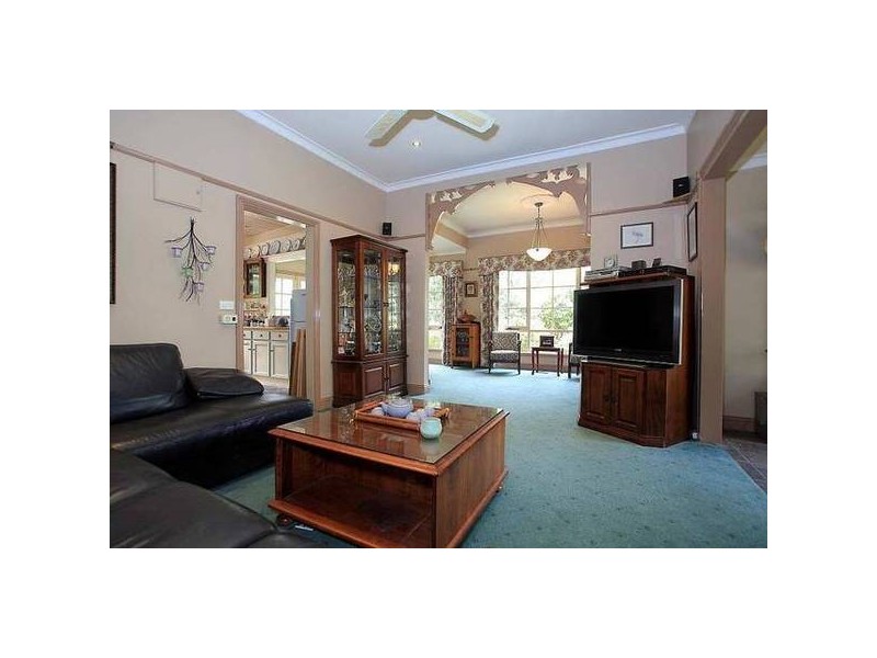 98-100 Alexander Avenue, Upwey VIC 3158