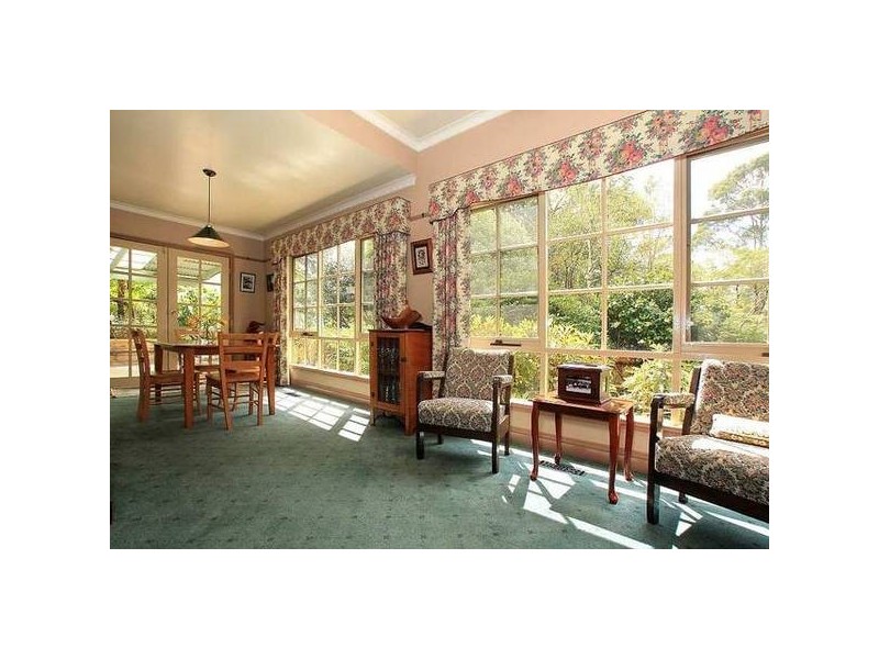 98-100 Alexander Avenue, Upwey VIC 3158